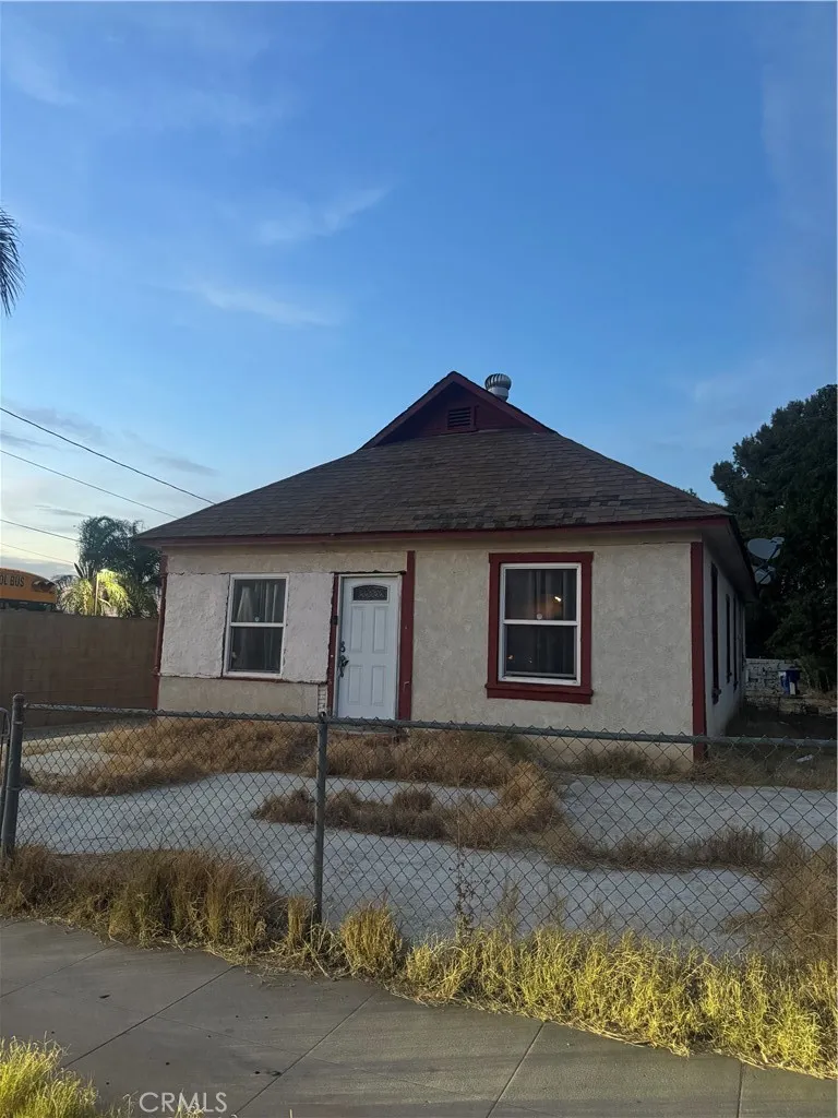 3073 Date Riverside, CA 92507