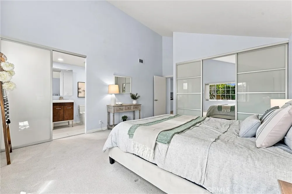 2142 Fallen Leaf Tustin, CA 92780