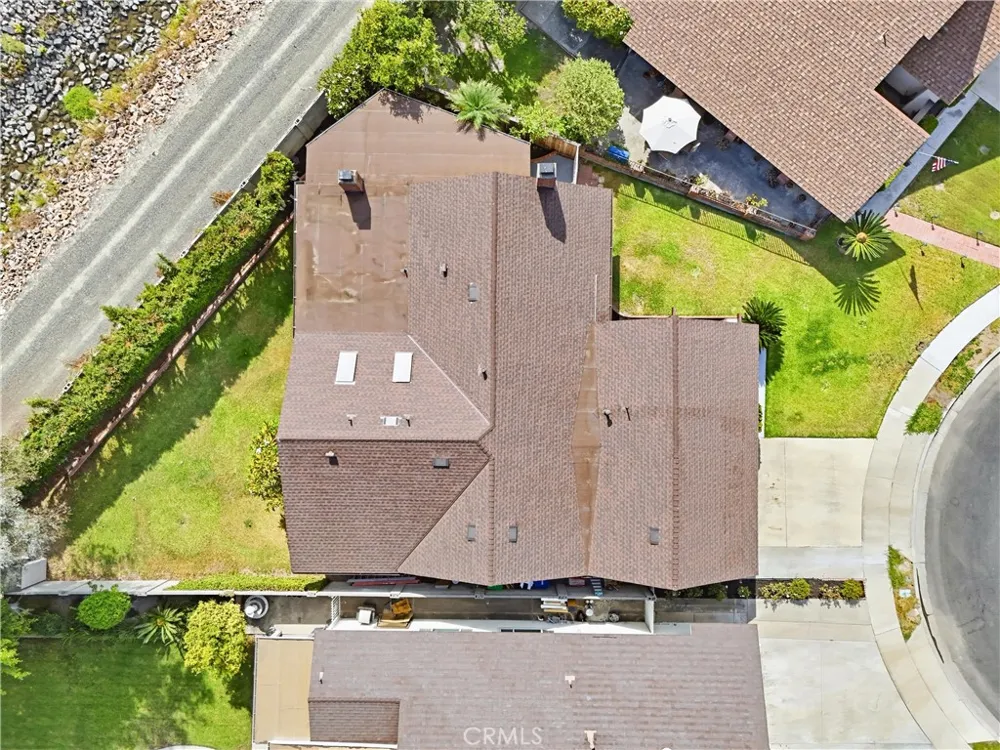 2142 Fallen Leaf Tustin, CA 92780