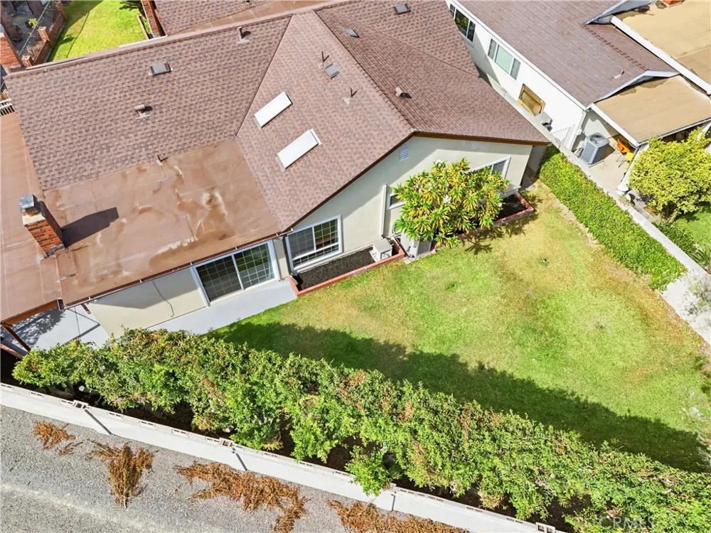 2142 Fallen Leaf Tustin, CA 92780