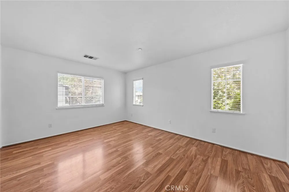 8780 Ussel Riverside, CA 92503