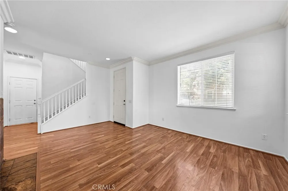 8780 Ussel Riverside, CA 92503