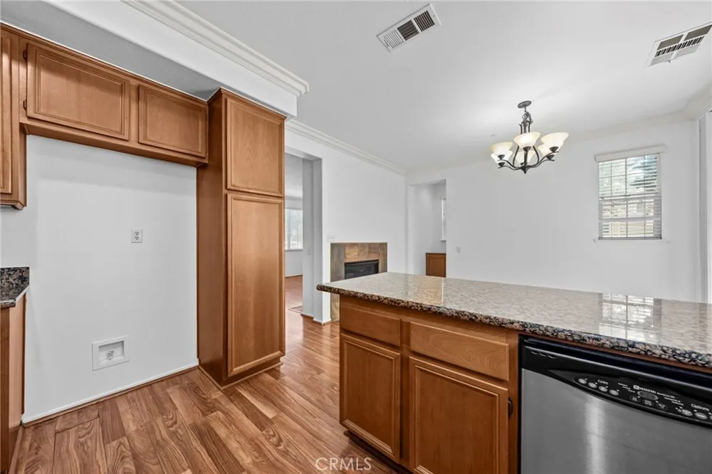 8780 Ussel Riverside, CA 92503
