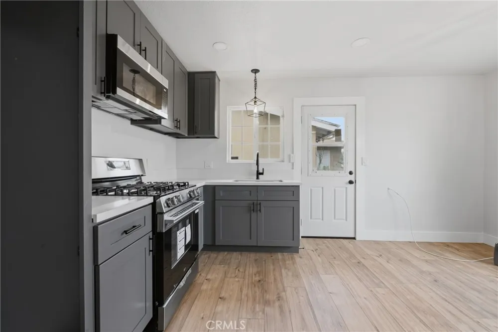 623 S Mistletoe Avenue San Jacinto, CA 92583