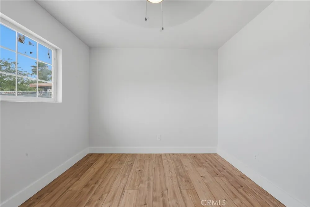 623 S Mistletoe Avenue San Jacinto, CA 92583