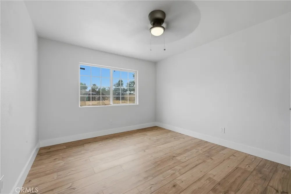 623 S Mistletoe Avenue San Jacinto, CA 92583
