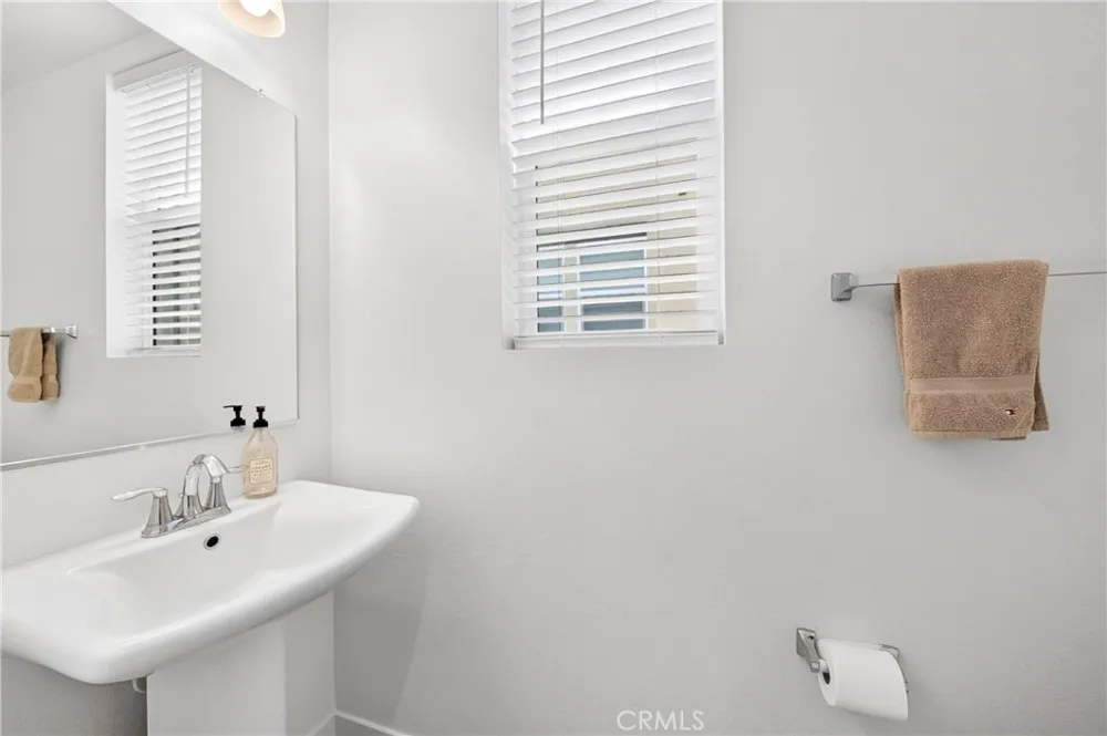 306 Vista Drive #103 La Habra, CA 90631