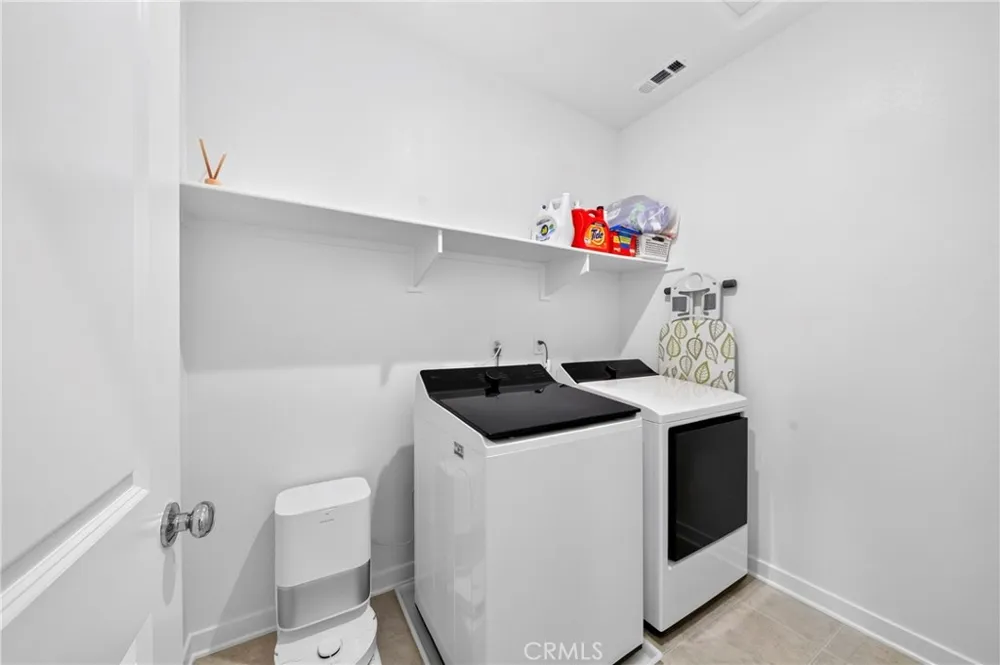 306 Vista Drive #103 La Habra, CA 90631