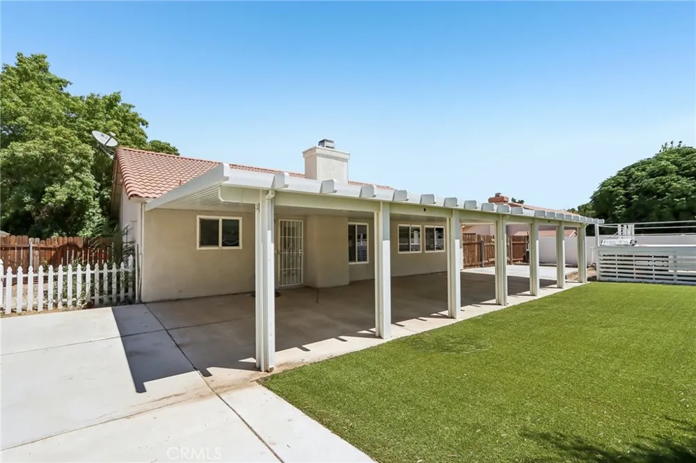 15655 Cheyenne Hesperia, CA 92345