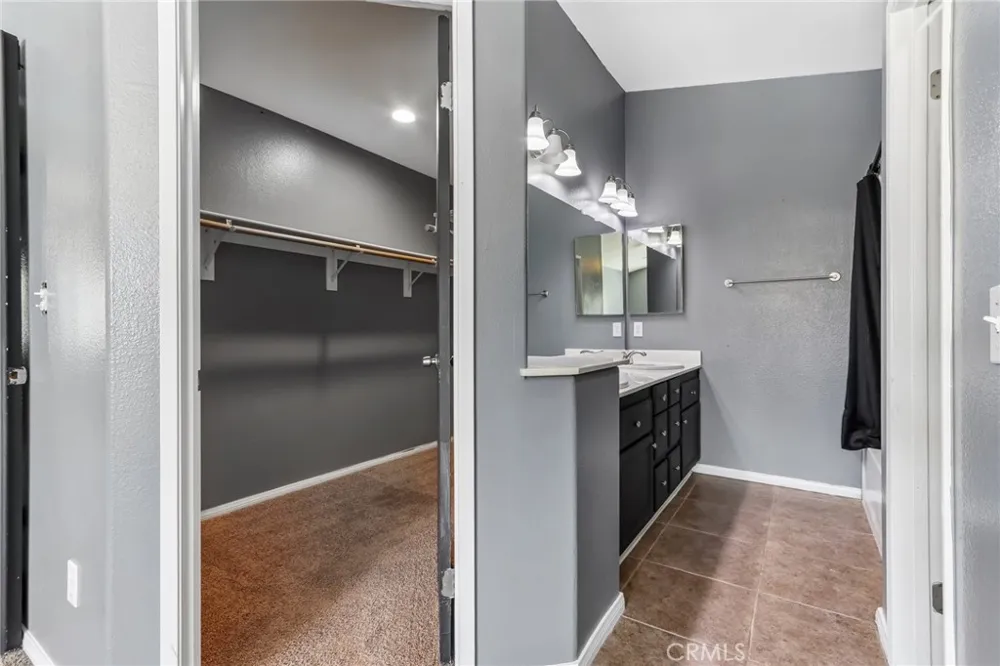 15655 Cheyenne Hesperia, CA 92345