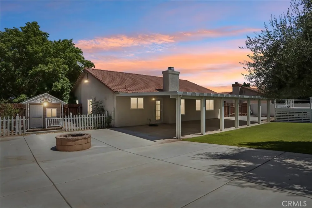 15655 Cheyenne Hesperia, CA 92345