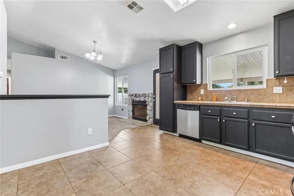 15655 Cheyenne Hesperia, CA 92345