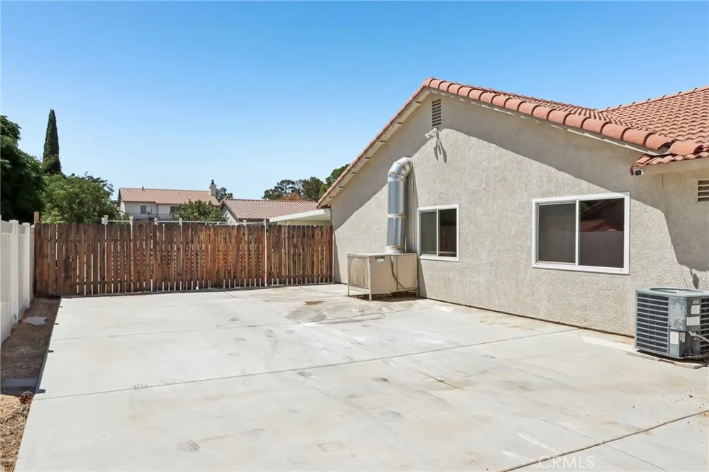15655 Cheyenne Hesperia, CA 92345