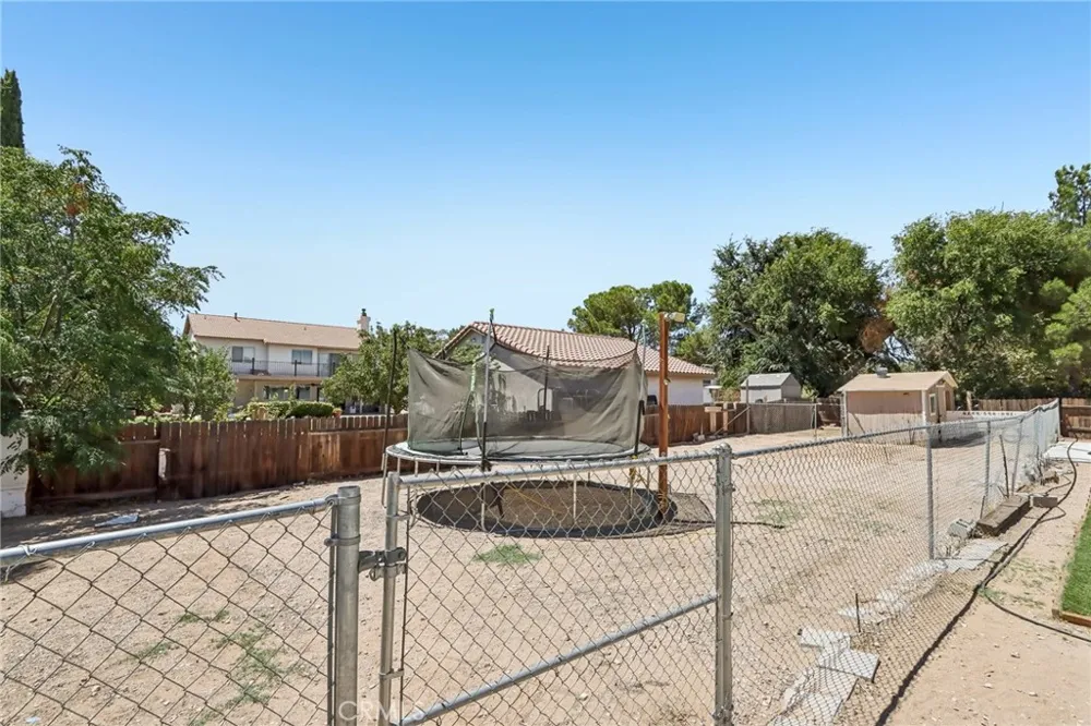 15655 Cheyenne Hesperia, CA 92345