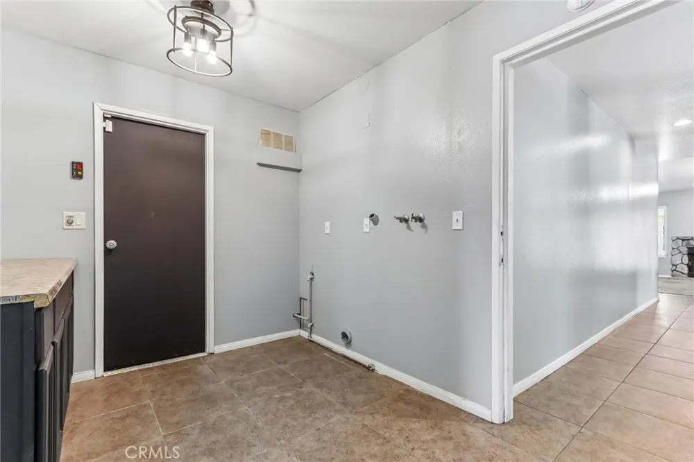 15655 Cheyenne Hesperia, CA 92345