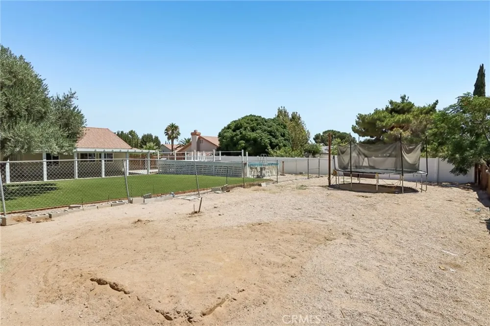 15655 Cheyenne Hesperia, CA 92345