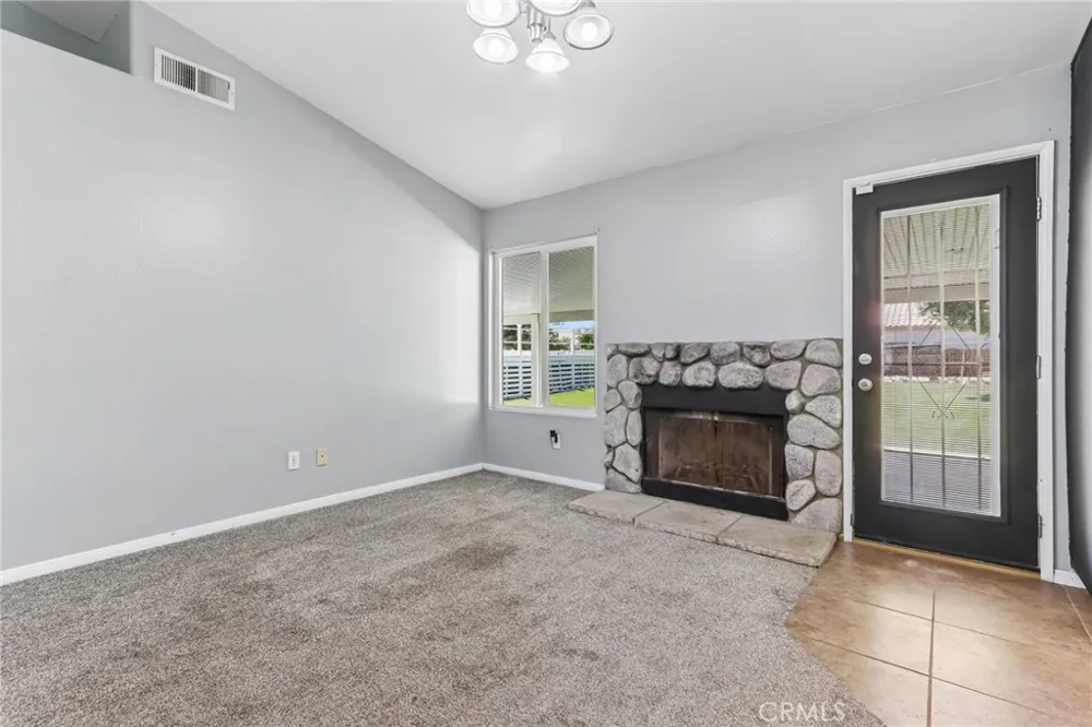 15655 Cheyenne Hesperia, CA 92345