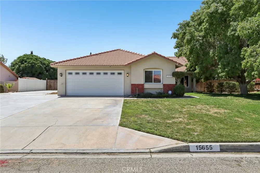 15655 Cheyenne Hesperia, CA 92345