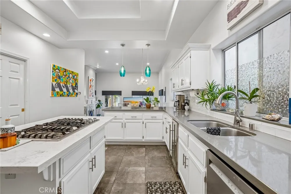 638 Rosecrans Avenue Manhattan Beach, CA 90266