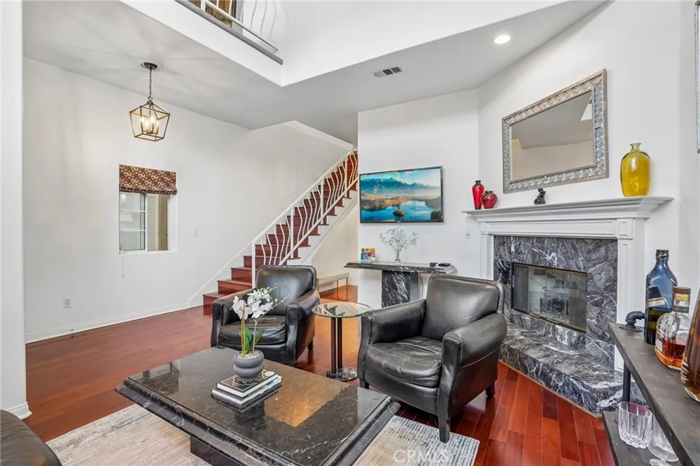 638 Rosecrans Avenue Manhattan Beach, CA 90266