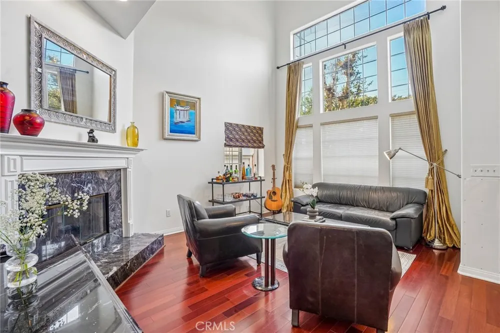 638 Rosecrans Avenue Manhattan Beach, CA 90266