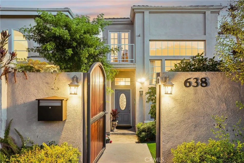 638 Rosecrans Avenue Manhattan Beach, CA 90266