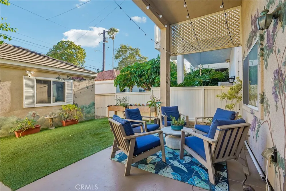 638 Rosecrans Avenue Manhattan Beach, CA 90266