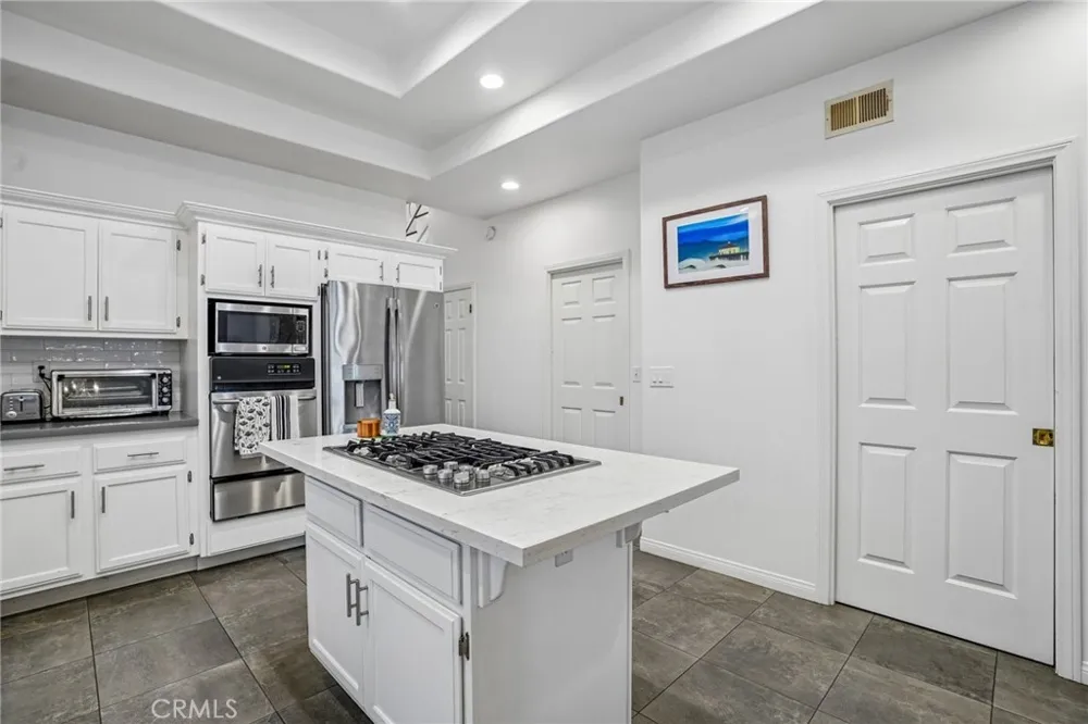 638 Rosecrans Avenue Manhattan Beach, CA 90266