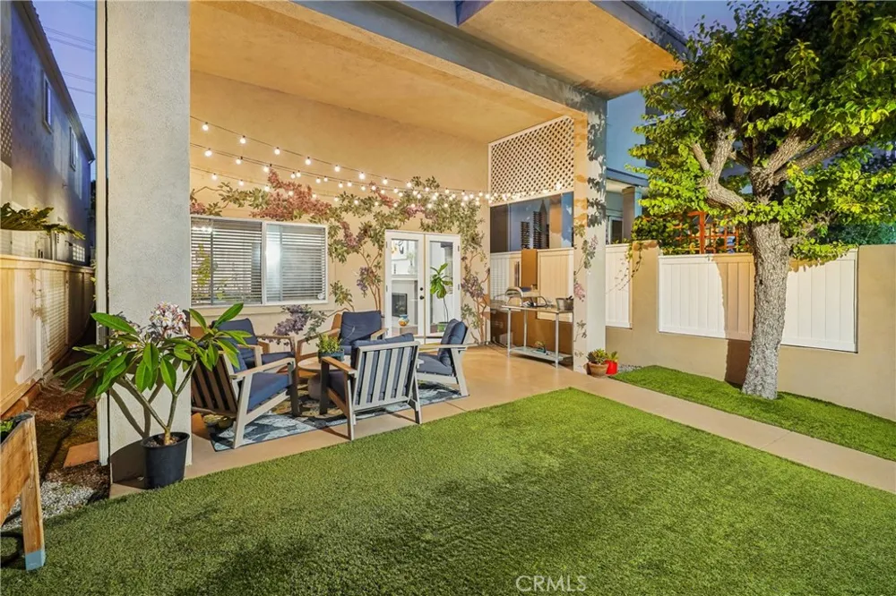638 Rosecrans Avenue Manhattan Beach, CA 90266