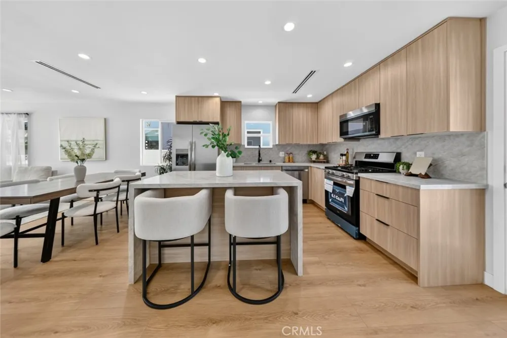 10335 Scoville Avenue Sunland, CA 91040