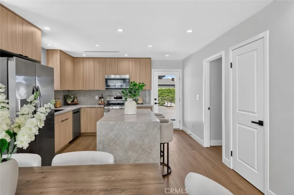 10335 Scoville Avenue Sunland, CA 91040