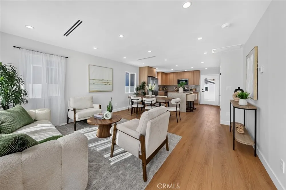 10335 Scoville Avenue Sunland, CA 91040