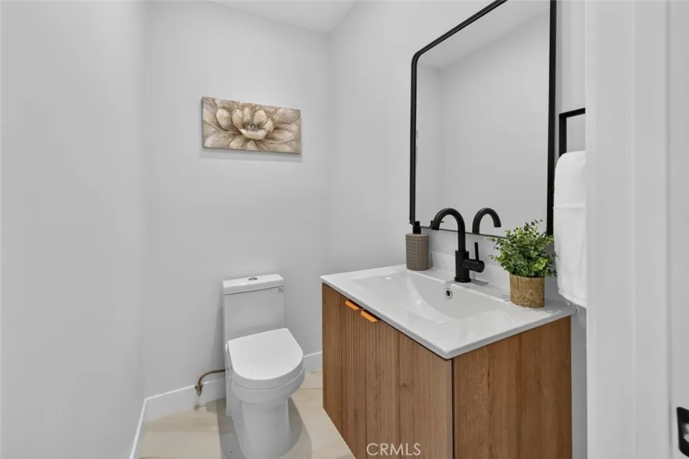 10335 Scoville Avenue Sunland, CA 91040
