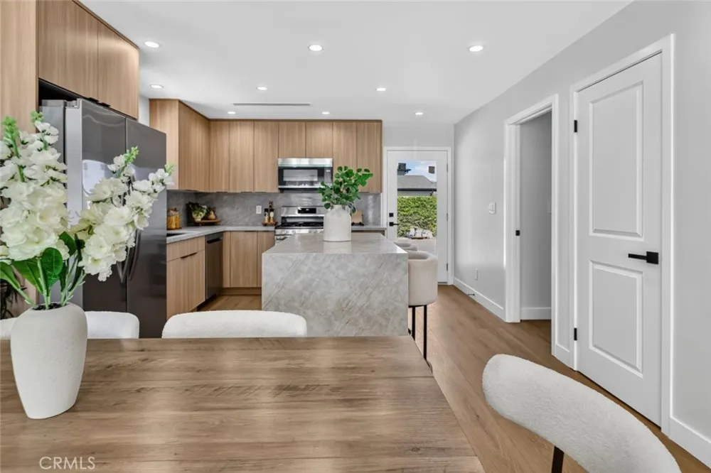 10335 Scoville Avenue Sunland, CA 91040