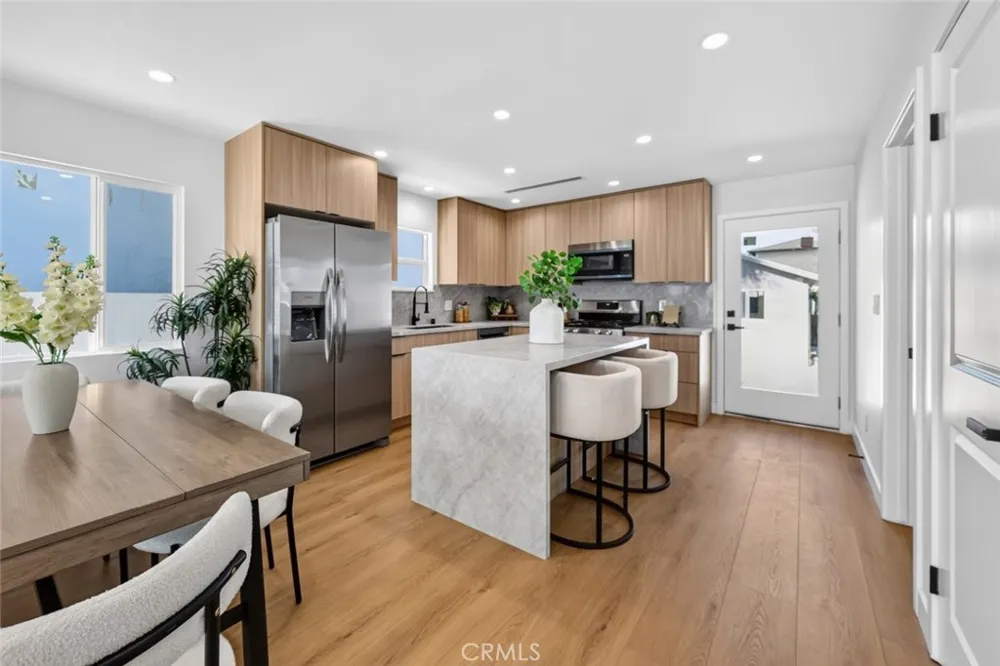 10335 Scoville Avenue Sunland, CA 91040