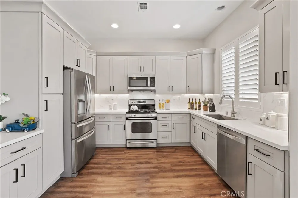 12721 Trent Jones Tustin, CA 92782