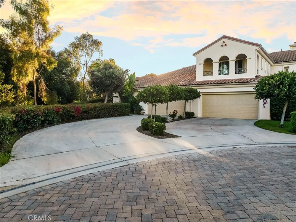 2 Avenida Cristal San Clemente, CA 92673