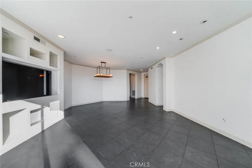 2 Avenida Cristal San Clemente, CA 92673