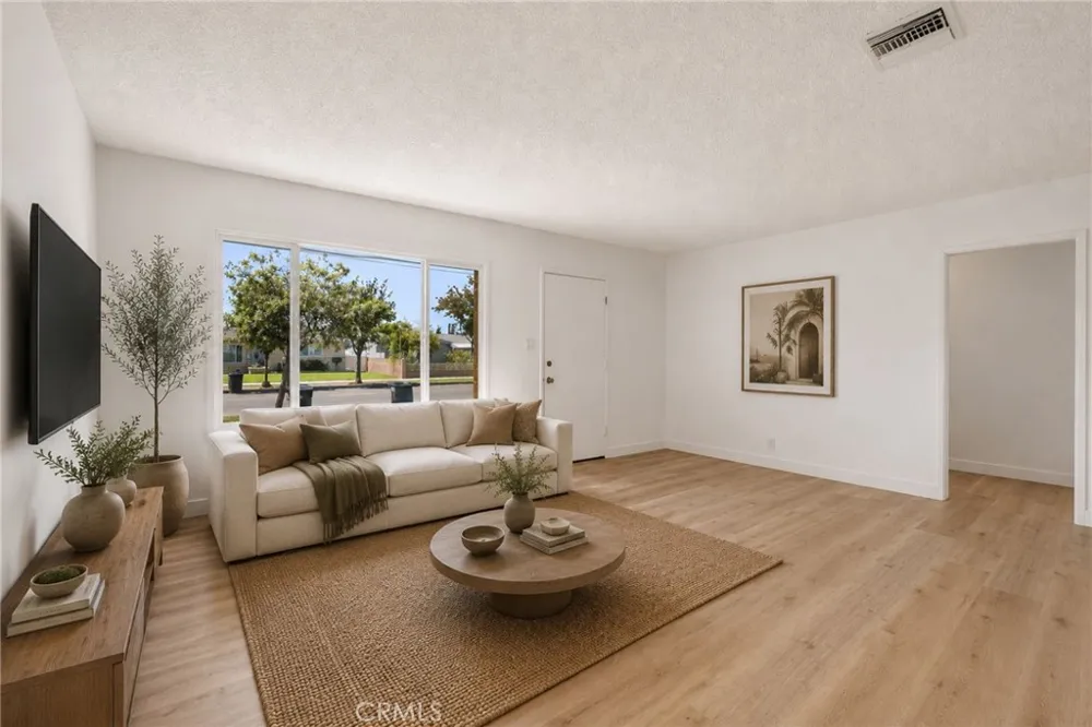 1219 E 7th Ontario, CA 91764
