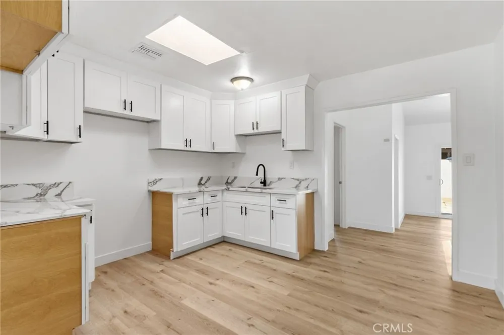 1219 E 7th Ontario, CA 91764
