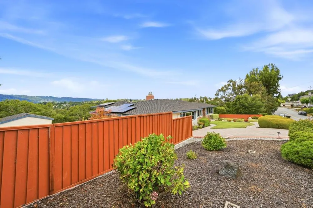 1286 Parrott Drive San Mateo, CA 94402