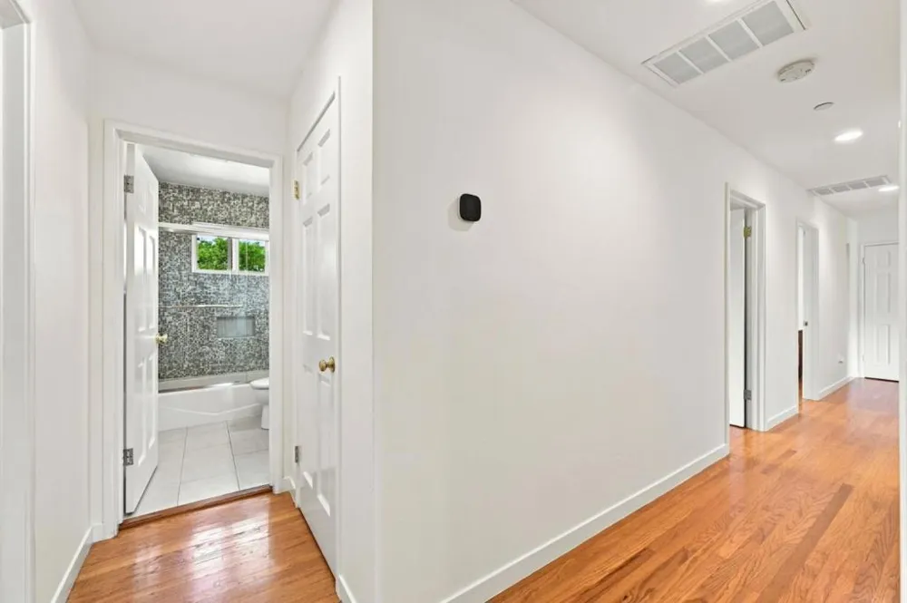 1286 Parrott Drive San Mateo, CA 94402