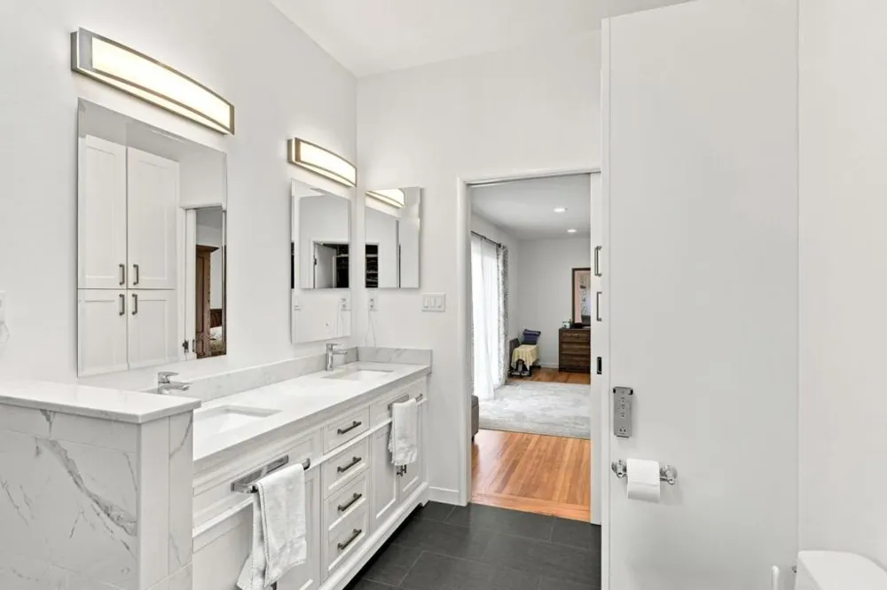 1286 Parrott Drive San Mateo, CA 94402