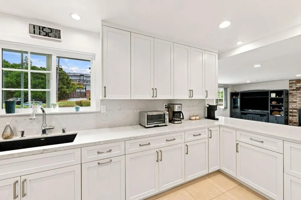 1286 Parrott Drive San Mateo, CA 94402