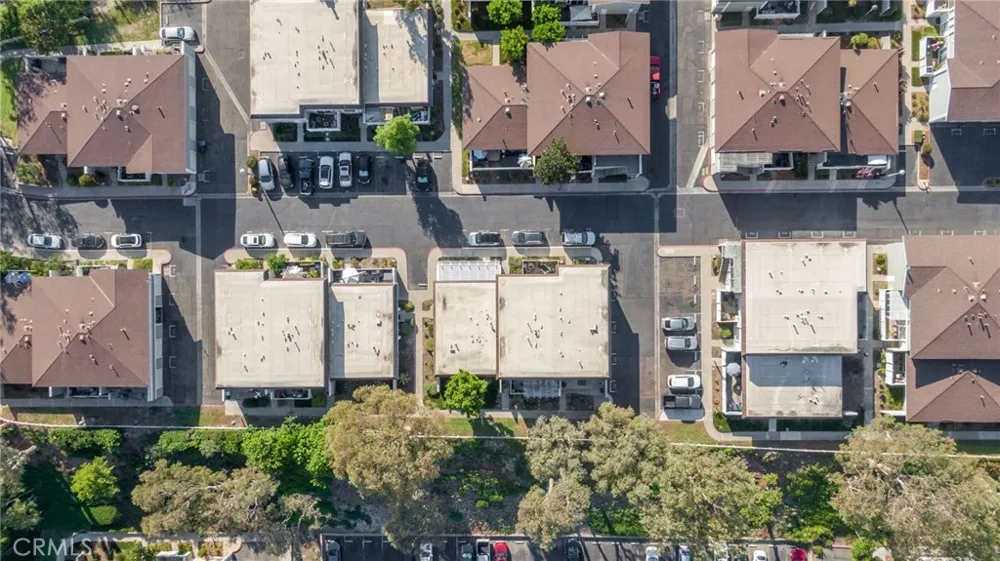 22932 Via Pimiento Mission Viejo, CA 92691