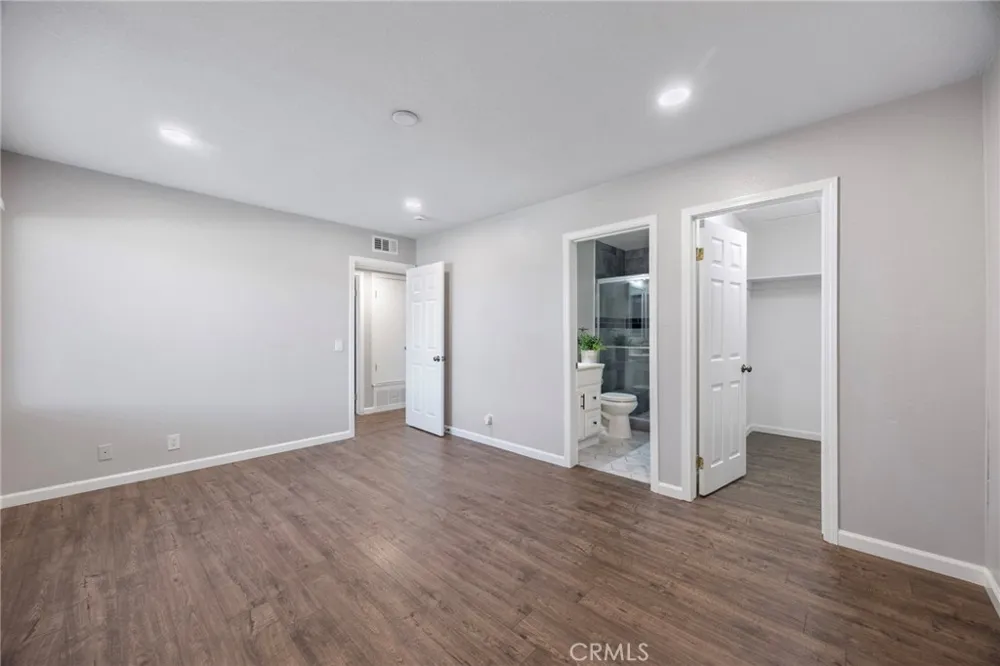 22932 Via Pimiento Mission Viejo, CA 92691