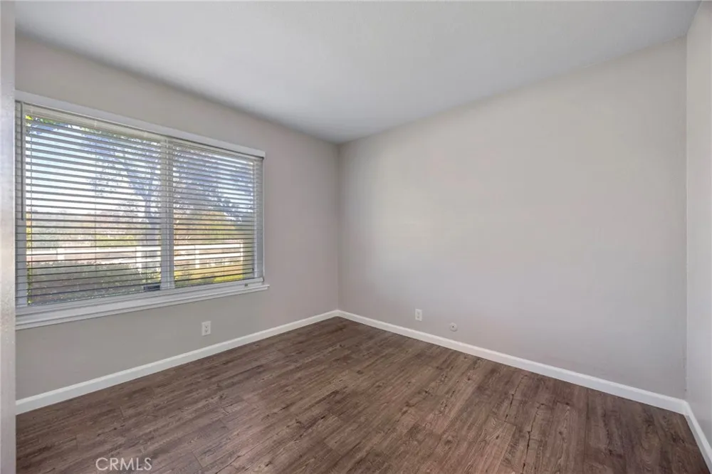 22932 Via Pimiento Mission Viejo, CA 92691