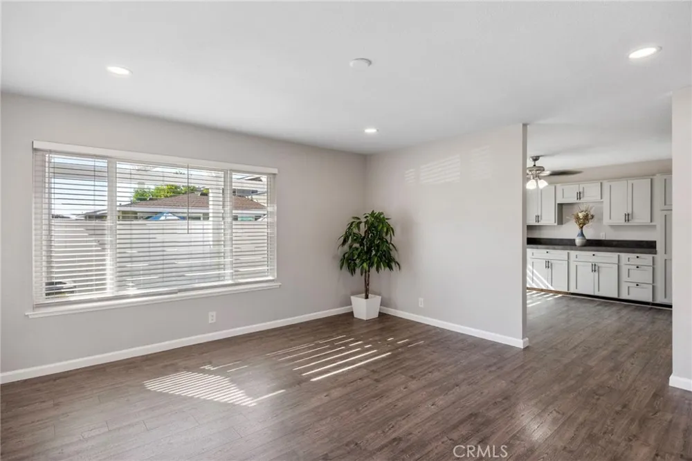 22932 Via Pimiento Mission Viejo, CA 92691