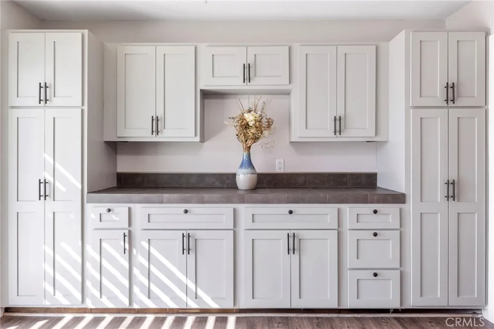 22932 Via Pimiento Mission Viejo, CA 92691