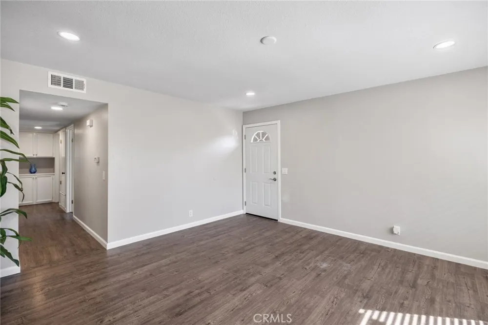 22932 Via Pimiento Mission Viejo, CA 92691